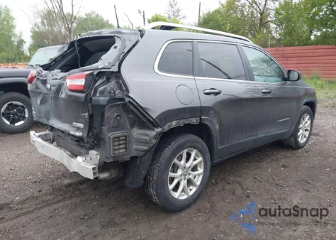 2016 Jeep Cherokee Latitude z USA, uszkodzony, nr VIN 1C4PJMCS1GW154188